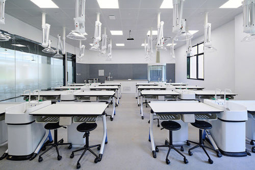 Mobiliário para Laboratório Escolar - Crie um Ambiente Bonito para Cliente Canadense em 2017