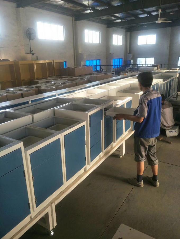 Bancos de trabalho de aço inoxidáveis do laboratório com o armazenamento de múltiplos propósitos 6