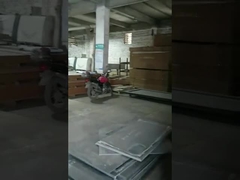 O alcaloide durável dos bancos de trabalho do laboratório resistente com PP afunda-se e torneira