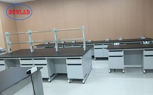 Últimas notícias da empresa sobre De que materiais são feitos bancos de laboratório de madeira de aço