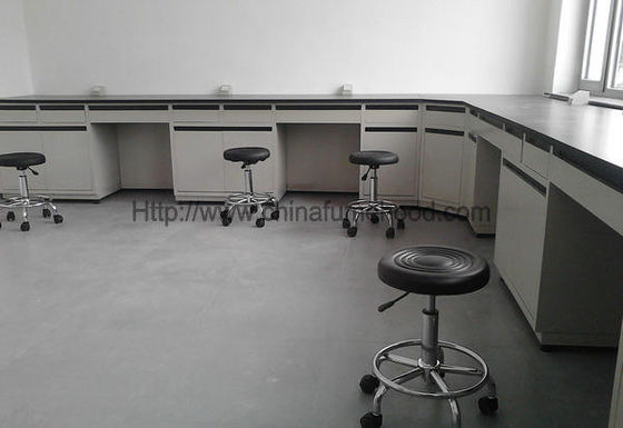 Bom preço Armários de parede comerciais multi Worktops bem escolhido do laboratório com cadeiras do tamborete on-line