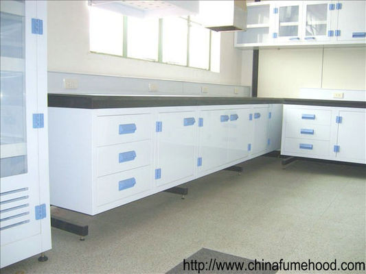 Bom preço O laboratório apresenta o fabricante, fornecedor das tabelas do laboratório, preço das tabelas do laboratório on-line