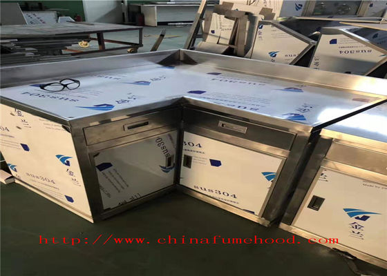 Bom preço O laboratório de aço inoxidável branco de L*D70*H900 milímetro apresenta a mobília de aço inoxidável do laboratório on-line