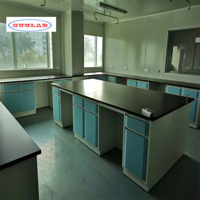Bom preço Instalação rápida Mobiliário de laboratório de química de azul ou branco Banco de trabalho de laboratório com jato de areia on-line