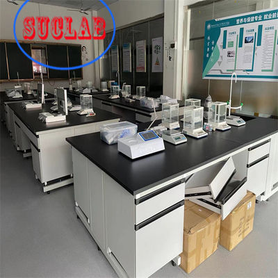 Bom preço Laboratório de Química Resistente a Produtos Químicos Bancos de Trabalho Laboratório de Madeira Casework com Vários Armários on-line